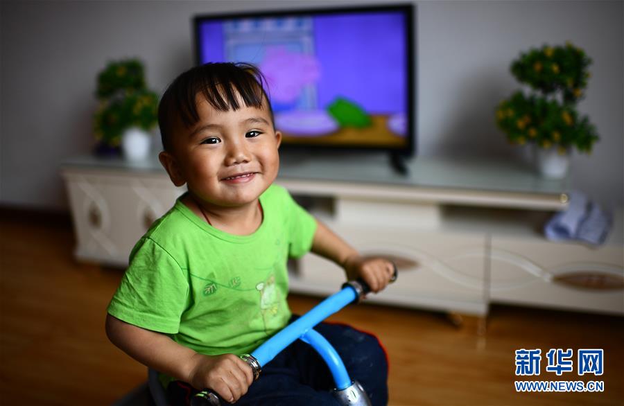 （新華全媒頭條·決戰(zhàn)決勝脫貧攻堅(jiān)·圖文互動）（1）在青山綠水間跨越千年——青海探索生態(tài)脫貧之路報(bào)告